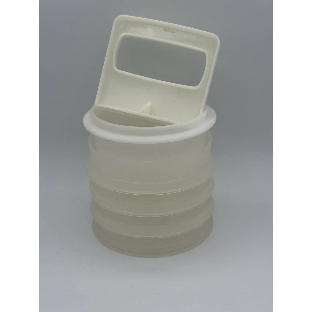 4‎ TUPPERWARE 882-6 - 4 Inch Burger Press Freezer Patty Keeper w/ Press No Lids